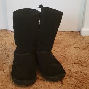 Black Bearpaw Boots